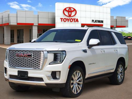 White Frost Tricoat 2023 GMC Yukon Denali