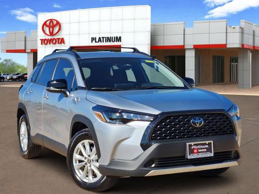 2025 Toyota Corolla Cross LE