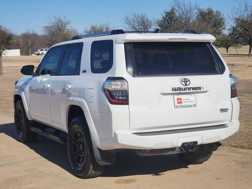 2023 Toyota 4Runner SR5