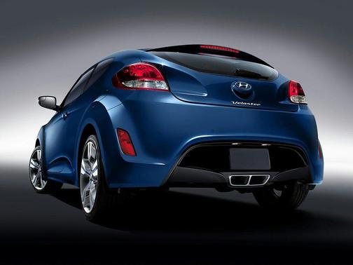 Boston Red 2016 Hyundai Veloster Base