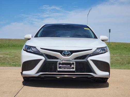 Pearl 2021 Toyota Camry XSE