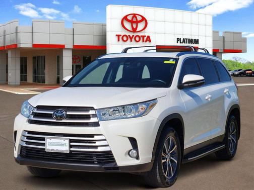 Blizzard Pearl 2019 Toyota Highlander XLE