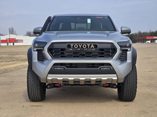 2026 Toyota Tacoma Hybrid Trailhunter