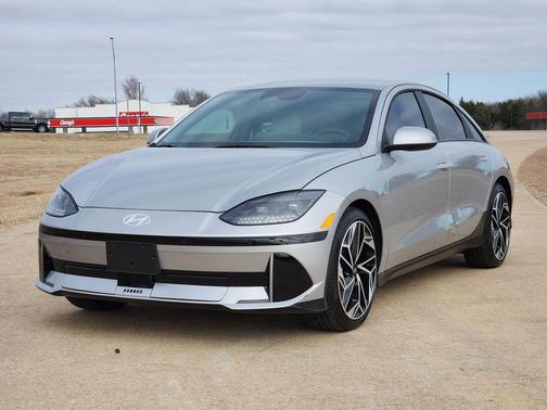 2025 Hyundai IONIQ 6 SEL