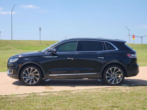 Infinite Black 2020 Lincoln Nautilus Reserve