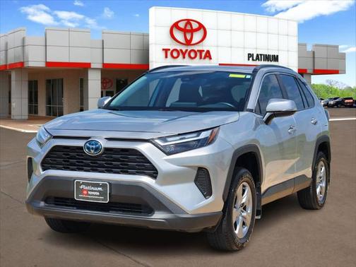 2022 Toyota RAV4 Hybrid XLE