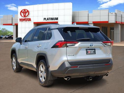 2022 Toyota RAV4 Hybrid XLE