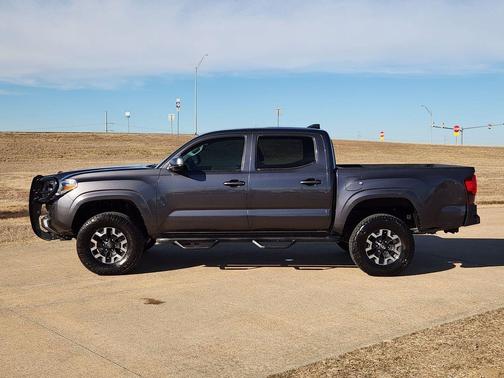 2023 Toyota Tacoma SR