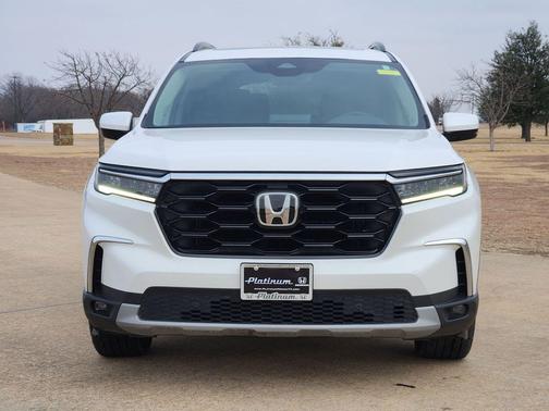 2024 Honda Pilot Touring 8-Passenger