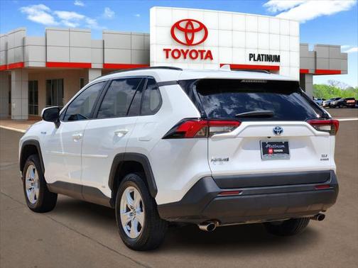2021 Toyota RAV4 Hybrid XLE