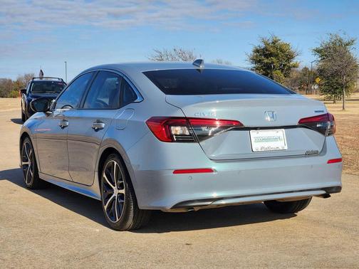 2022 Honda Civic Touring