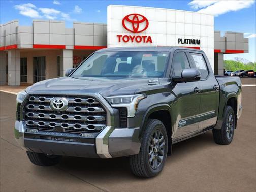 2025 Toyota Tundra Hybrid Platinum