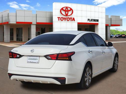 2022 Nissan Altima S FWD