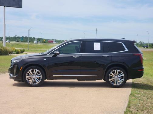Stellar Black Metallic 2023 Cadillac XT6 Premium Luxury FWD