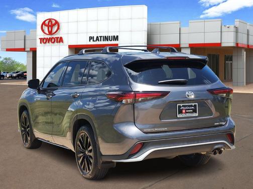 2024 Toyota Highlander XSE