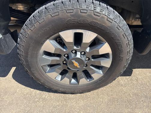 Sterling Gray Metallic 2024 Chevrolet Silverado 2500 Custom