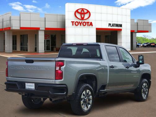 Sterling Gray Metallic 2024 Chevrolet Silverado 2500 Custom