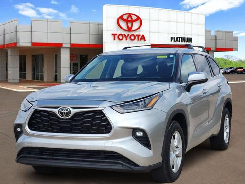 2021 Toyota Highlander LE