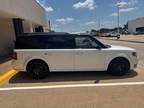 White Platinum Clearcoat Metallic 2019 Ford Flex Limited w/EcoBoost