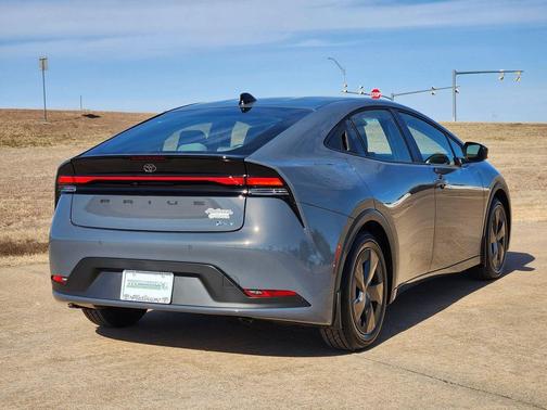 2026 Toyota Prius LE