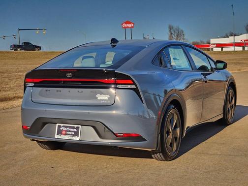 2026 Toyota Prius LE