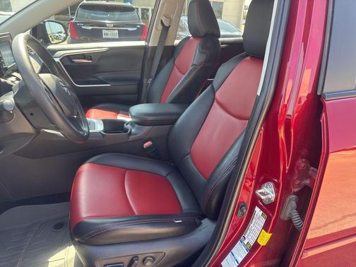 Ruby Flare Pearl 2022 Toyota RAV4 Hybrid XLE