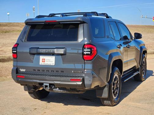 2025 Toyota 4Runner TRD Off Road