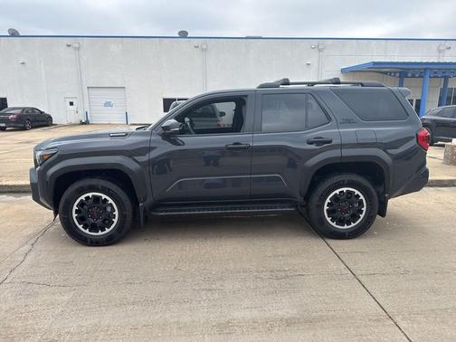 2025 Toyota 4Runner TRD Off Road