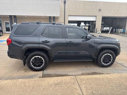 2025 Toyota 4Runner TRD Off Road