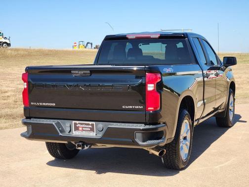 2020 Chevrolet Silverado 1500 Custom