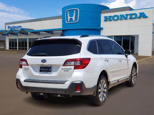 2018 Subaru Outback 3.6R Touring
