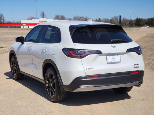 2026 Honda HR-V 2WD Sport