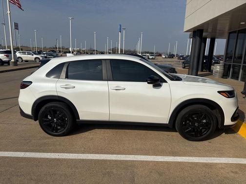 2026 Honda HR-V 2WD Sport