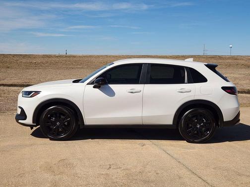 2026 Honda HR-V 2WD Sport