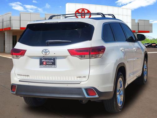 2017 Toyota Highlander Limited