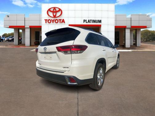 2017 Toyota Highlander Limited