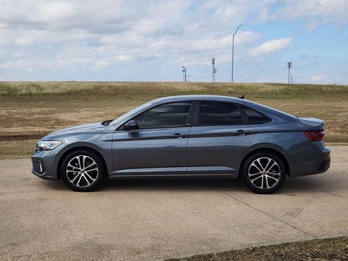 2024 Volkswagen Jetta 1.5T Sport