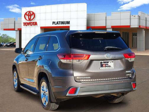 2017 Toyota Highlander Limited