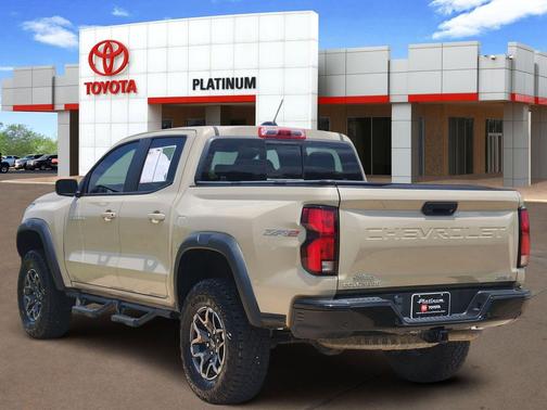 Sand Dune Metallic 2024 Chevrolet Colorado ZR2