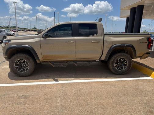 Sand Dune Metallic 2024 Chevrolet Colorado ZR2