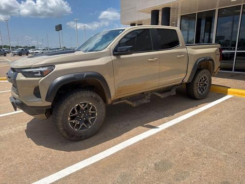 Sand Dune Metallic 2024 Chevrolet Colorado ZR2