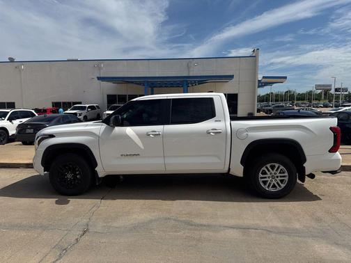 Ice Cap 2024 Toyota Tundra SR5