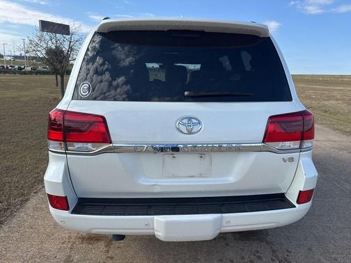 2021 Toyota Land Cruiser Base