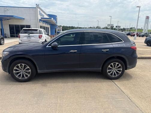 Blue 2023 Mercedes-Benz GLC 300 Base