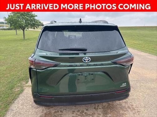 2024 Toyota Sienna XLE 7 Passenger