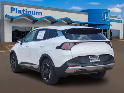 Glacial White Pearl 2026 Kia Sportage EX