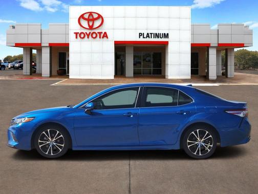 Blue Streak Metallic 2020 Toyota Camry SE