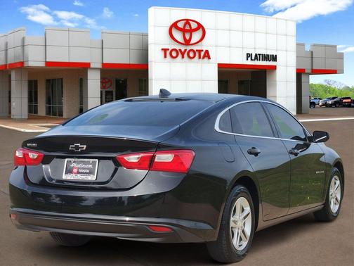 Mosaic Black Metallic 2021 Chevrolet Malibu 1LS