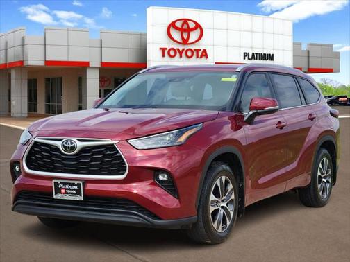 2024 Toyota Highlander XLE