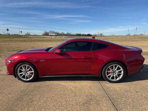 2024 Ford Mustang GT Premium